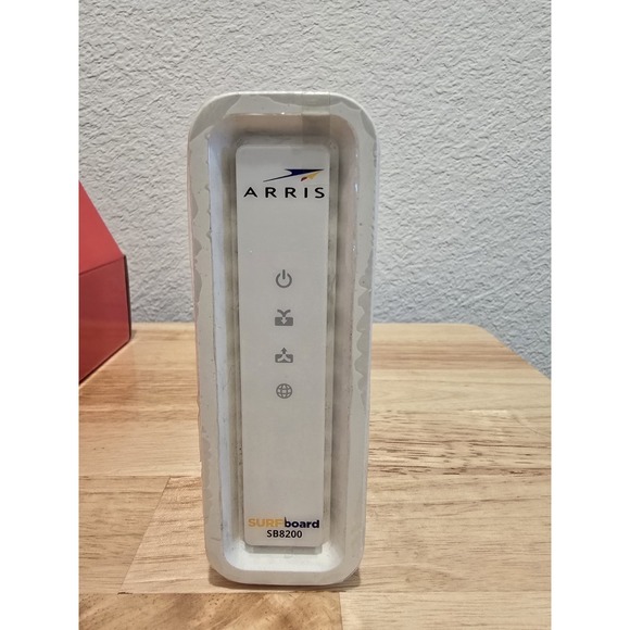 ARRIS SURFboard SB8200 DOCSIS 3.1 10 Gbps Cable Modem - Picture 8 of 16